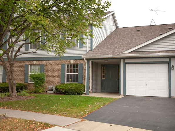 1027 Chaucer Ct APT C, Elgin, IL 60120