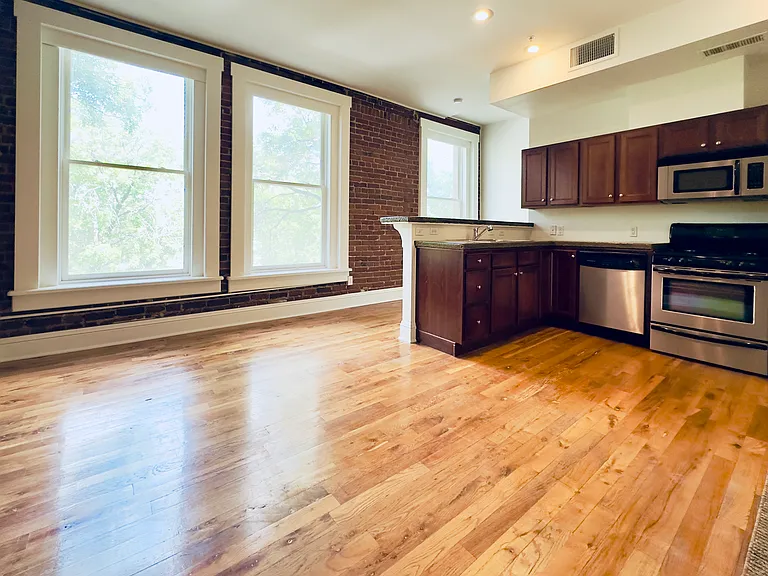 3211 N Zuni St #7 — Photo 5