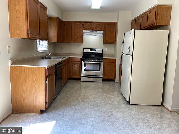 5th image of 10719 Brice Ct