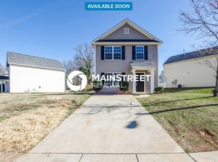 6216 Summerour Pl, Charlotte, NC 28217