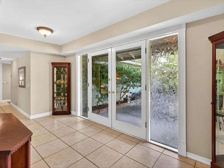 19650 Sky Oaks Way — Photo 5