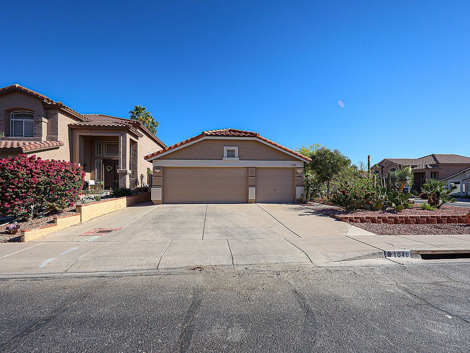 1st image of 1040 E Silverwood Dr