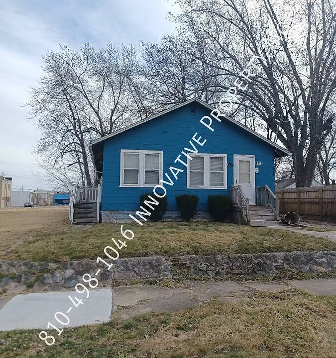 1115 Knapp Ave #2
