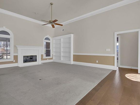 3rd image of 1040 Lewis Ridge Cir