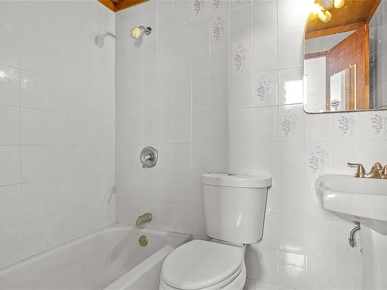 CAPARRA HEIGHTS J-42 Escorial Avenue — Photo 16