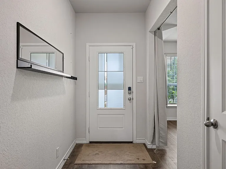731 Overlook Rdg — Photo 5