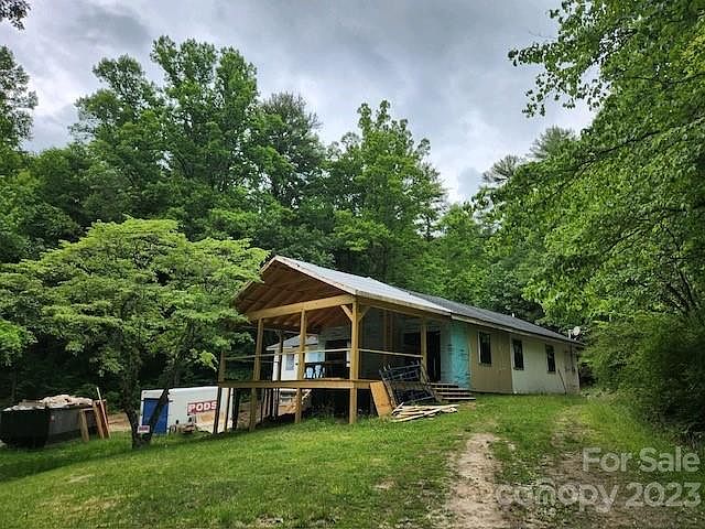2nd image of 42 Hidden Lake Rd