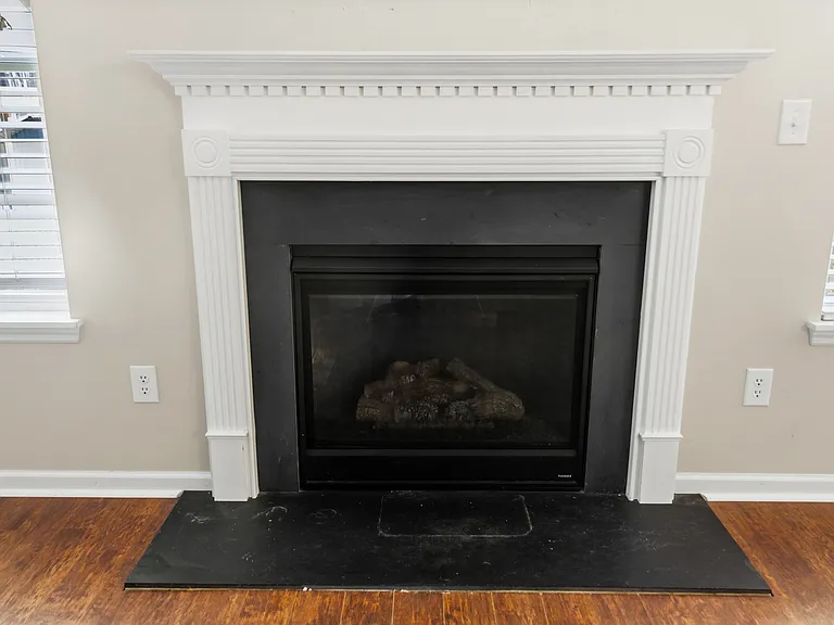 617 Spring Manor Dr — Photo 5