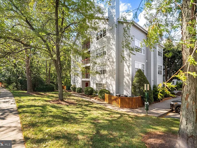 9900 Boysenberry Way #274-10 — Photo 4