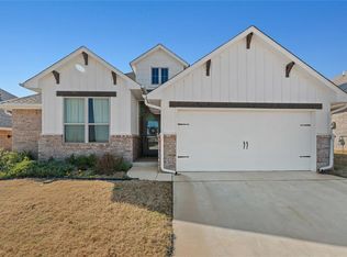 5225 Skylar Rae Rd, Edmond, OK 73034