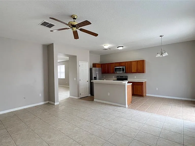 318 Sand Ridge Dr — Photo 23