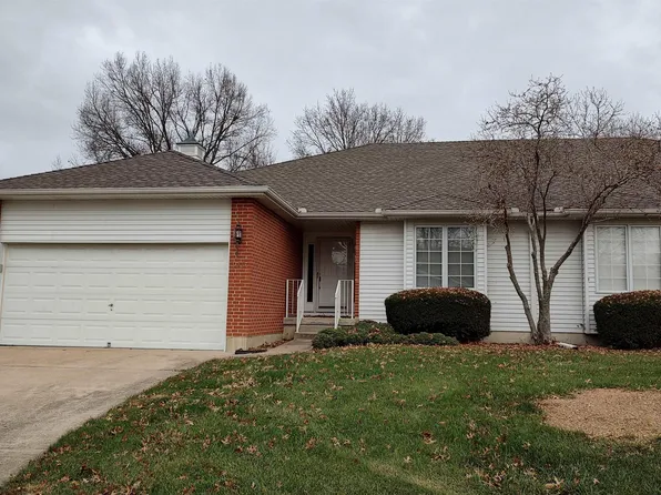 1037 Hogan Pl, Clinton, MO 64735