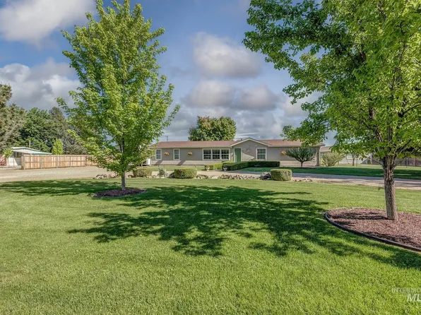 10716 N River Rd, Payette, ID 83661