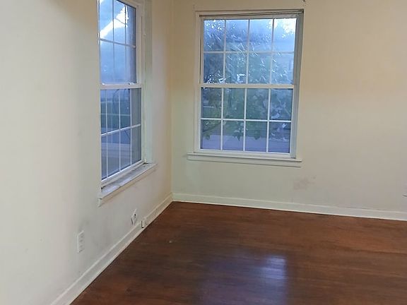 4th image of 3015-17 Avon St #3015