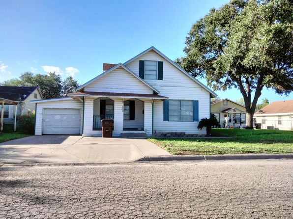 309 E C Ave