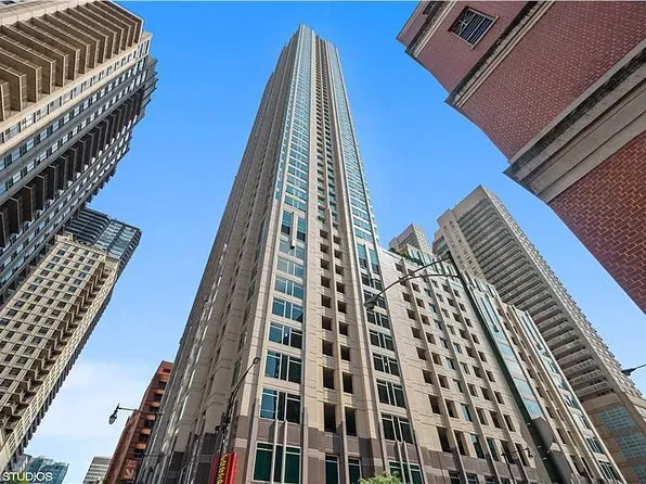 33 W Ontario St, Chicago, IL