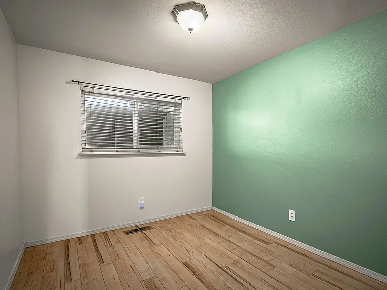 2072 Lonnie Ln — Photo 20