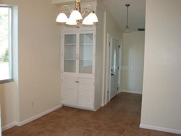 3rd image of 1263 W Wellington Dr