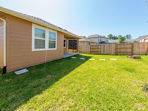 3rd image of 7034 Silverleaf Oak St