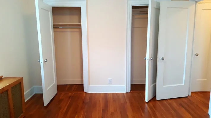 Rented by Realty Queens LLC | media 38