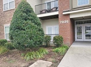 7025 Hanesbrook Cir APT 101, Clemmons, NC 27012