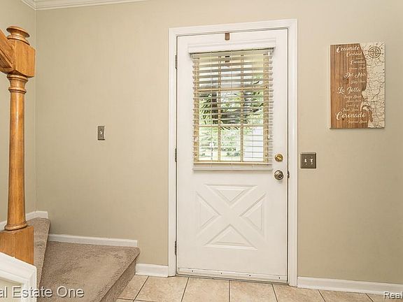 2nd image of 606 Whitney Dr