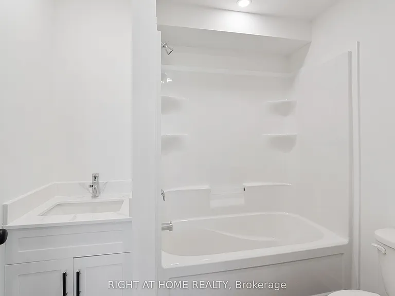 578 1st St #2 — Photo 12
