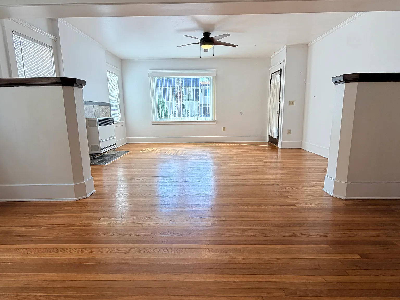 1 bed, 925 sqft, $2,250 — Photo 3
