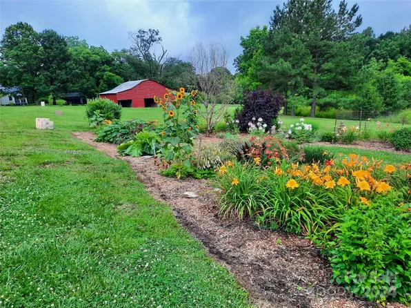 537 Belwood Lawndale Rd, Lawndale, NC 28090