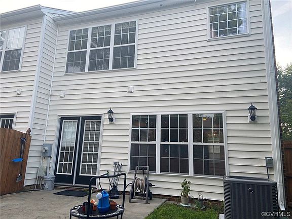 4th image of 1301 New Haven Ct