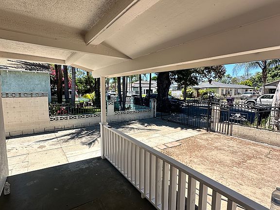 3rd image of 2948 Fashion Ave