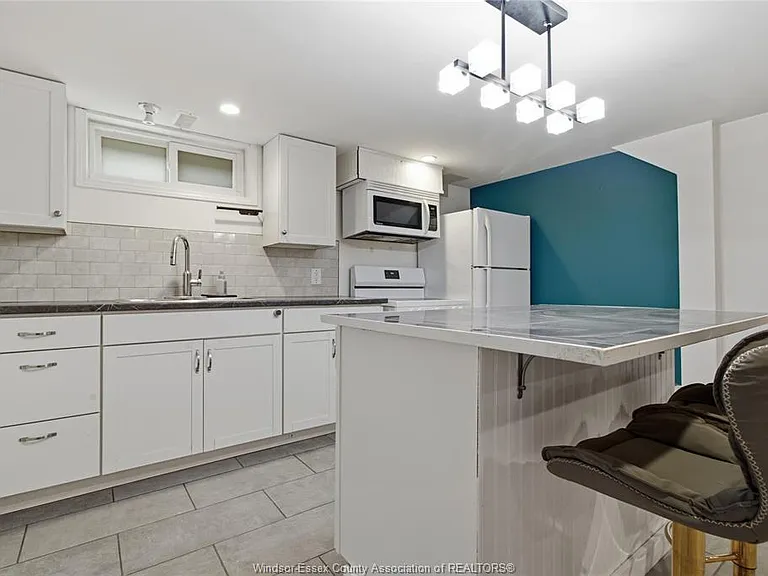 1784 Partington Ave #LOWER — Photo 2