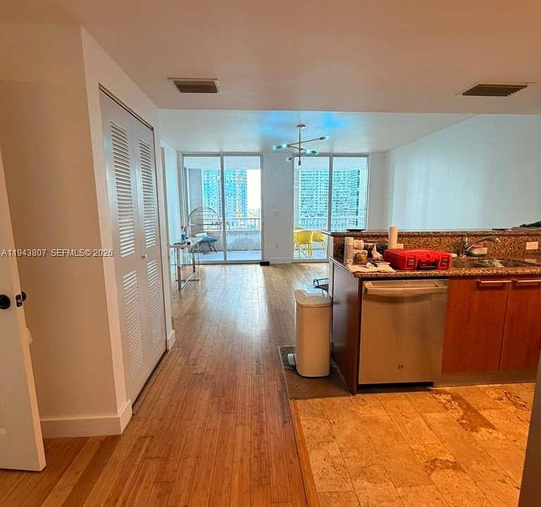 1st image of 170 SE 14th St APT 1807