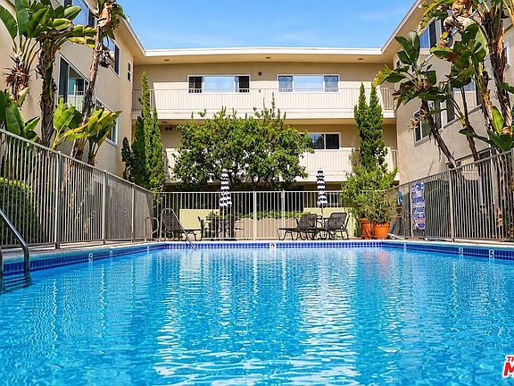 4th image of 1525 N Hayworth Ave APT 107