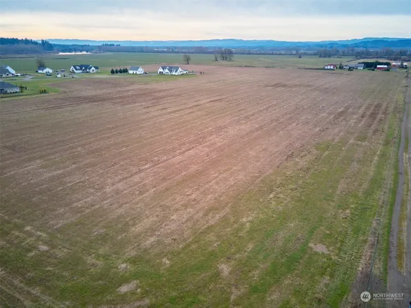 1 S Pekin Road, Woodland, WA 98674