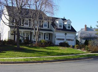 830 Potomac Ridge Ct, Sterling, VA 20164