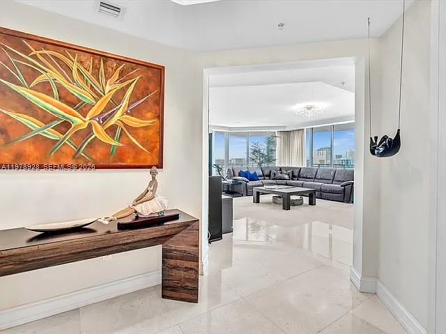 3535 S Ocean Dr #905 — Photo 5