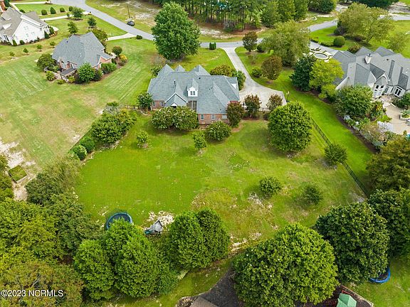 5th image of 2608 Forest Glen Drive