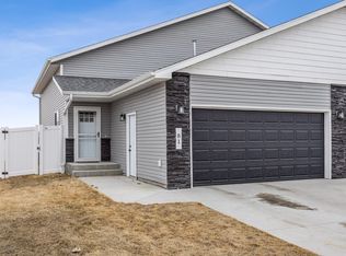 81 Cedar Dr, Mapleton, ND 58059