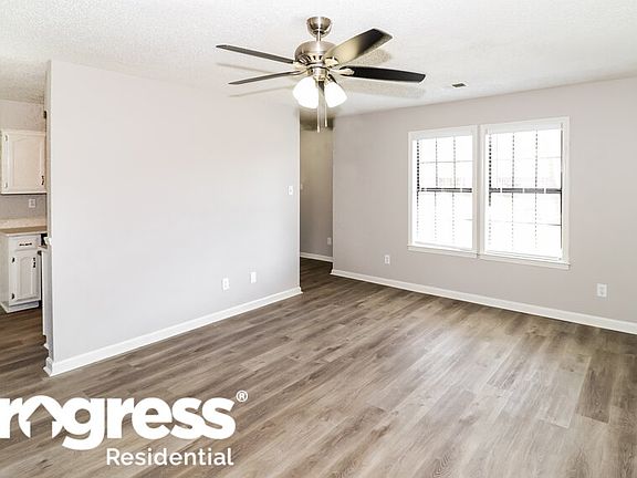 5th image of 3085 Lauren Dr