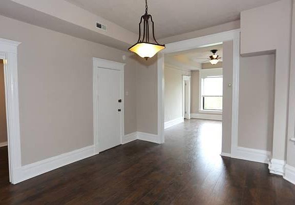 3rd image of 2729 W Evergreen Ave #3