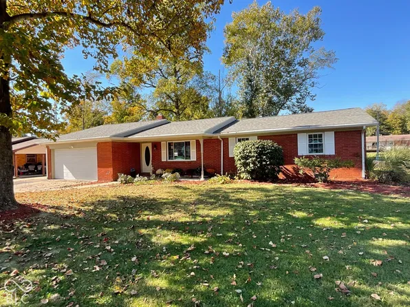 906 Eastwood Dr, Rockville, IN 47872