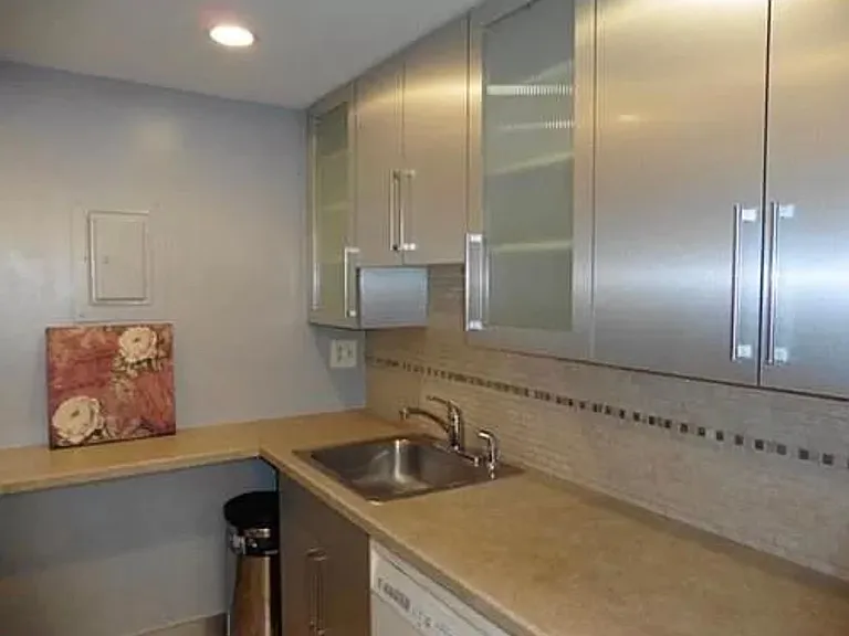 50 Broadlawn Park #410 — Photo 4