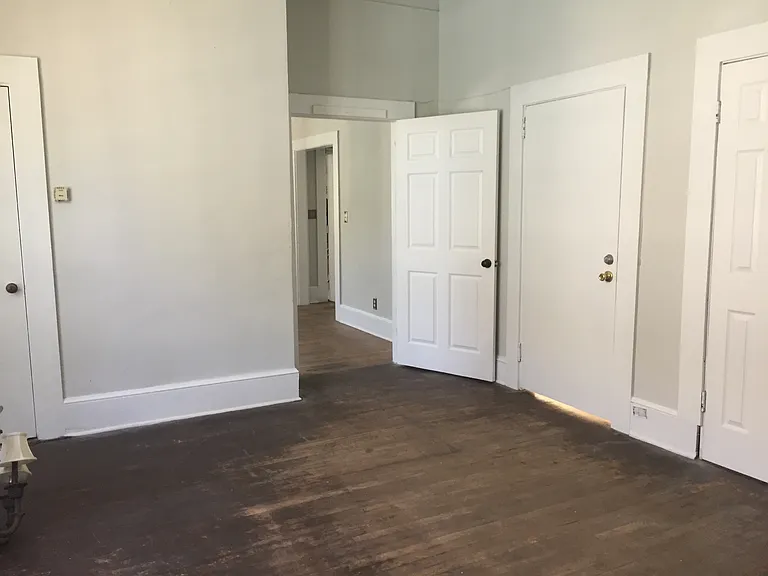 1044 State St NW — Photo 6