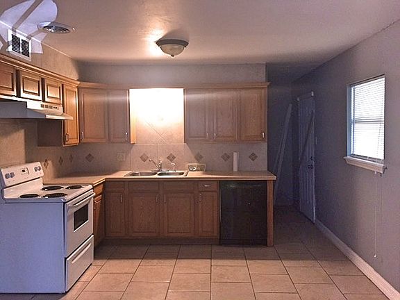 4th image of 2616 NW Pollard Ave