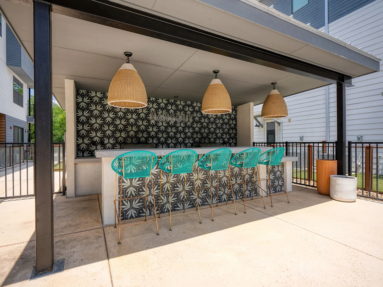 Stunning Downtown New Braunfels Condominium For Rent — Photo 3