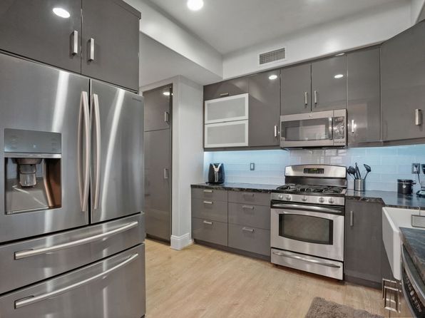 16123 Sunset Blvd #202