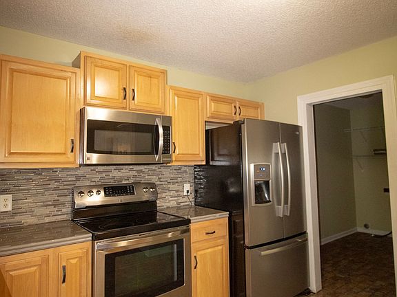 4th image of 1103 Wigwam Ct