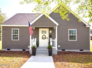901 Tuscarora Avenue, Elizabeth City, NC 27909