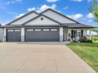 3821 Gemstone Rd, Marion, IA 52302